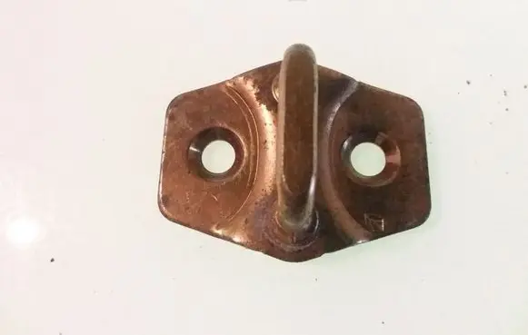 Dodge Magnum Front door lock loop/hook striker 0555