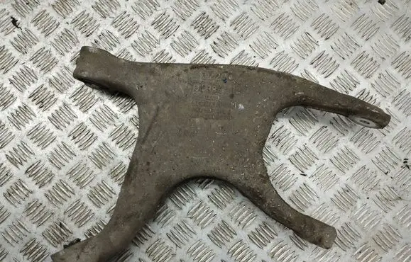 Audi A6 C7 Rear upper control arm/wishbone 8K0505312J