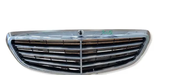 Mercedes-Benz C W205 Front bumper upper radiator grill 8072720000 A2058802683
