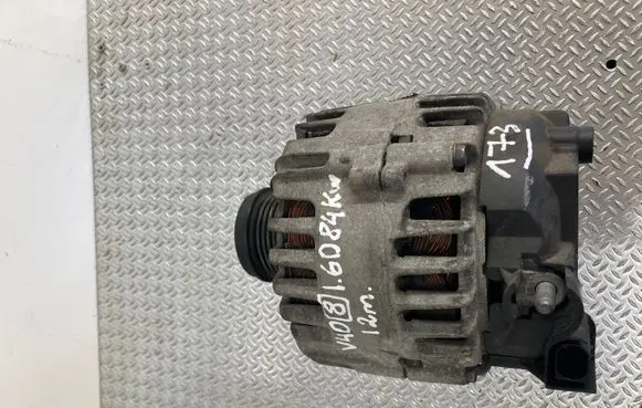 Volvo V40 Generator/alternator 30659390