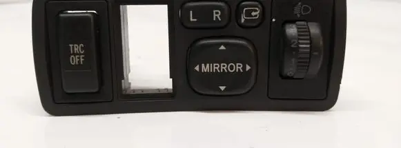 Toyota Avensis T250 Wing mirror switch 183575 777667