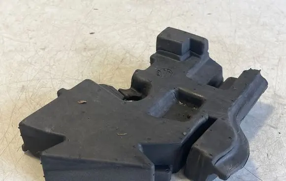 BMW X3 F25 Fender foam support/seal 7278060