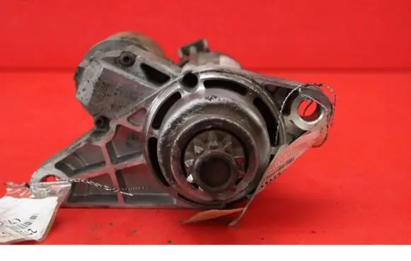Skoda Fabia Mk2 (5J) Starter motor 02T911023S
