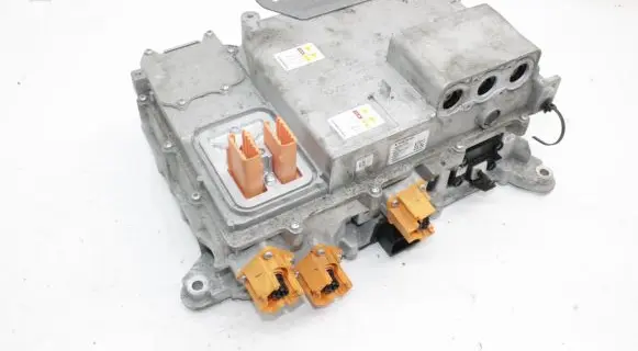 Polestar 2 Voltage converter inverter 32335134