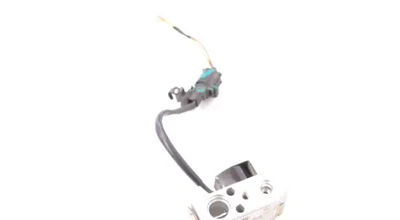 Tesla Model S Air conditioning (A/C) pipe/hose 101954400A