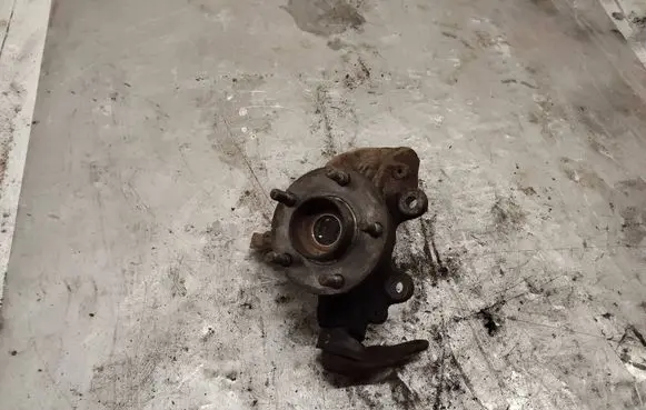 Ford Focus Front wheel hub spindle knuckle