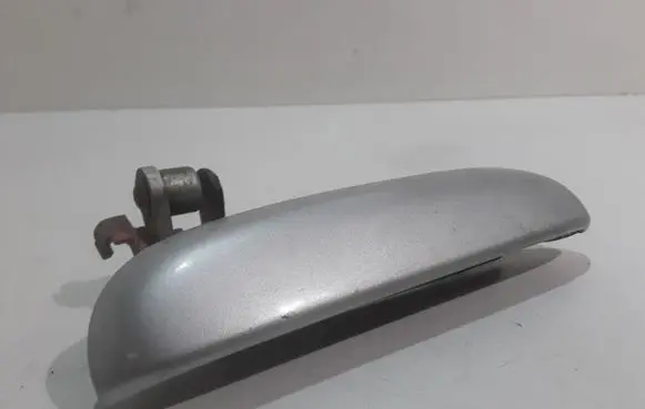 Toyota Yaris Verso Front door exterior handle 