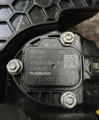 Audi Q5 SQ5 Sensor 06L907660H 16383124 A2C18505700