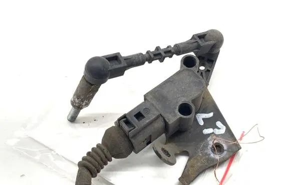 Audi A6 S6 C7 4G Headlight/headlamp level sensor 1T0907503B