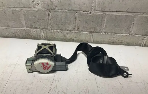 BMW 3 F30 F35 F31 Front seatbelt 34107541C 270712159