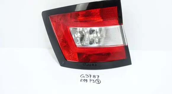 Skoda Fabia Mk3 (NJ) Rear/tail lights 6V9945095