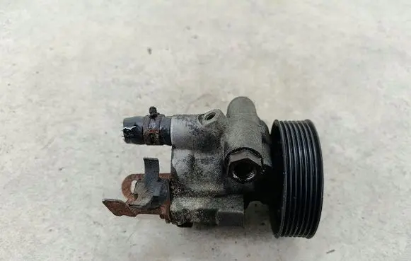 Renault Master II Power steering pump 