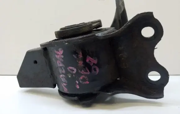 Mazda 6 Engine mount bracket 7K06
