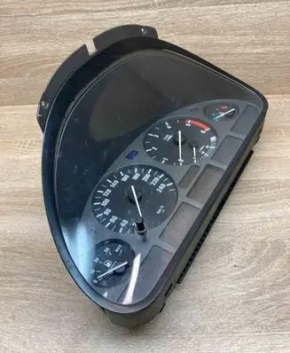 BMW 5 E39 Speedometer (instrument cluster) 8375675 110008735