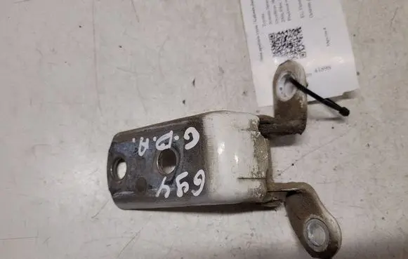 Toyota Avensis Verso Rear door lower hinge