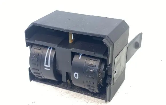 Volkswagen Touran I Headlight level height control switch 1T0941333B