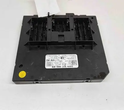 Volkswagen Golf VIII Central body control module F005V04211 5WA937086BN