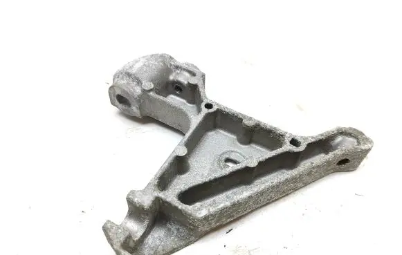 Renault Trafic III (X82) Gearbox mounting bracket 244834609R 93450725