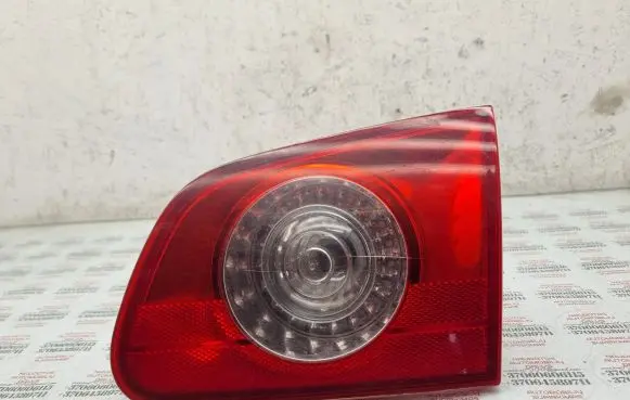 Volkswagen PASSAT B6 Tailgate rear/tail lights 3C9945094