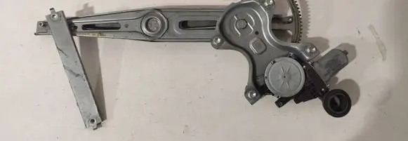 Toyota Yaris Front door window regulator with motor 857200D120
