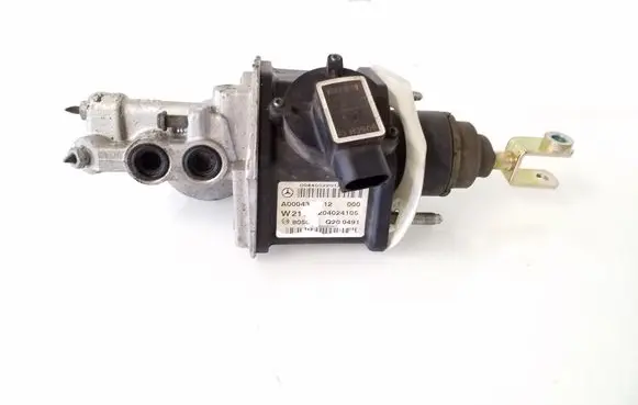 Mercedes-Benz E W211 Master brake cylinder 0204221314