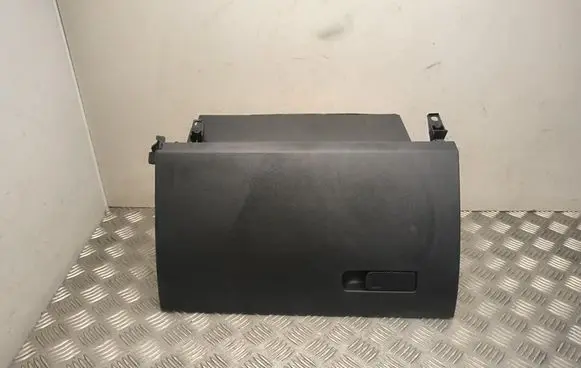Mercedes-Benz A W177 Glove box set 15367758