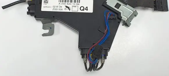Mercedes-Benz SL AMG R230 Antenna control unit A2308201089
