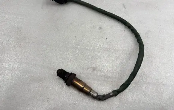 Mercedes-Benz S W222 Lambda probe sensor A0085424518