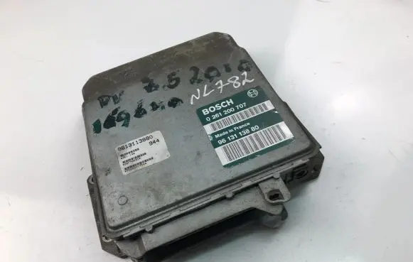 Citroen AX Engine control unit/module ECU 9613113880 0261200707