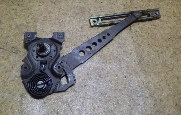Mercedes-Benz W123 Rear window lifting mechanism without motor 1237301746
