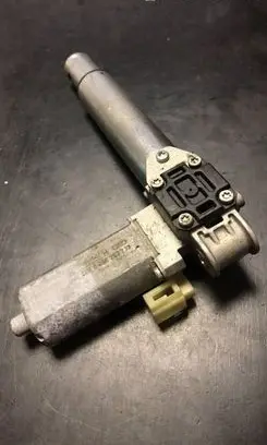 BMW 5 E60 E61 Seat adjustment motor 0390203233