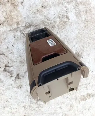 Volvo XC90 Cup holder 8674937