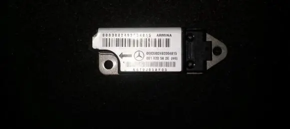 Mercedes-Benz E W210 Airbag deployment crash/impact sensor 0018205626 0003002492004815