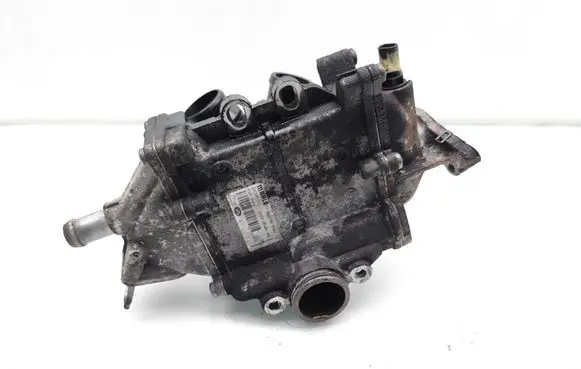 Jaguar XE EGR valve cooler G4D39F464AD EK366003