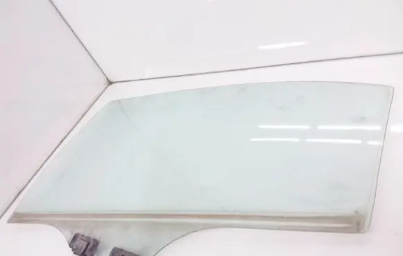 Honda Civic Rear door window glass AS2