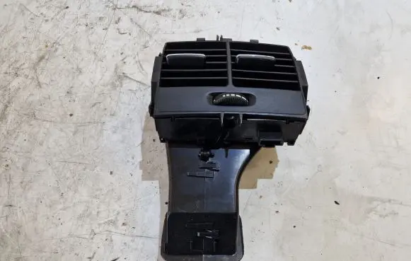 Mercedes-Benz B W245 Other center console (tunnel) element A1698300654