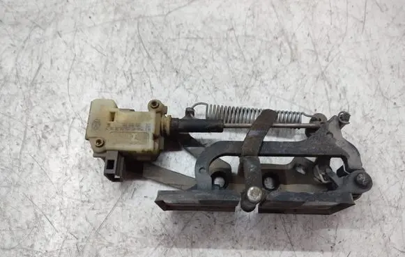 Volkswagen Phaeton Tailgate/trunk/boot lock/catch/latch 3D5827511