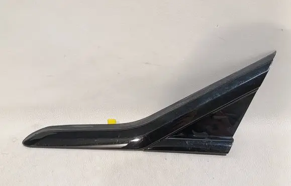 MG MG4 ev Front arch trim 11198219