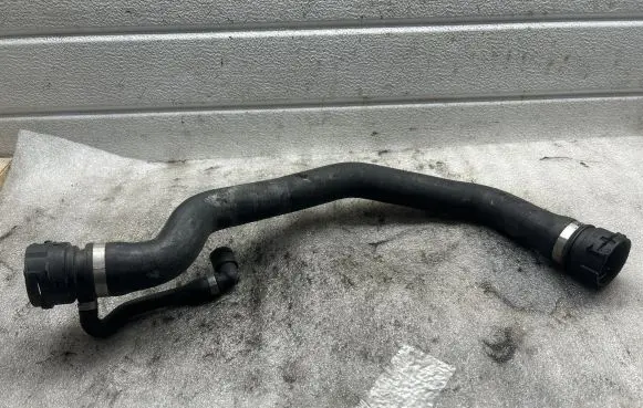BMW 1 E81 E87 Engine coolant pipe/hose 2249848