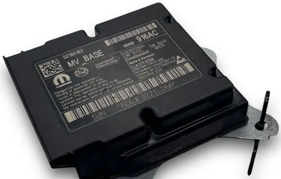 Jeep Compass Central body control module S5826 52194162
