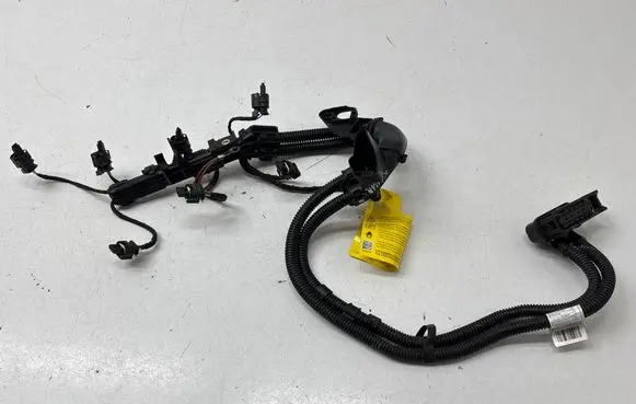 BMW X1 F48 F49 Fuel injector wires 8643382