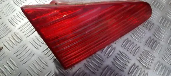Peugeot 607 Tailgate rear/tail lights