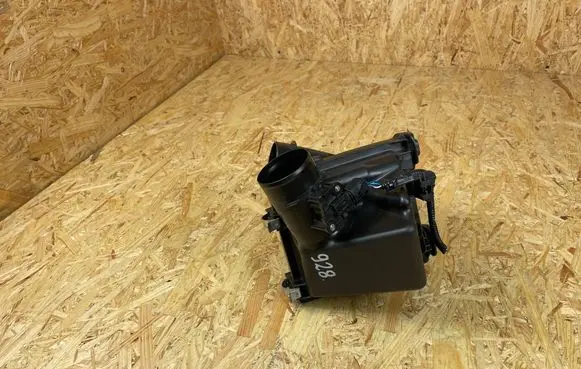 Toyota Yaris Cross Air filter box