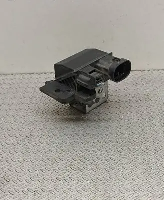 Renault Captur Coolant fan relay 255503792R 2311140241 F2182004