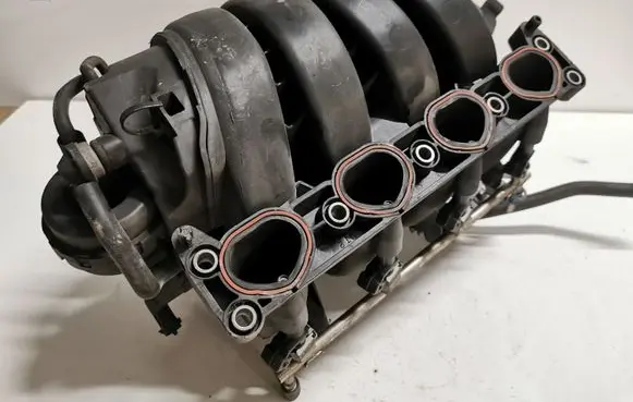 Opel Vectra C Intake manifold 55563686