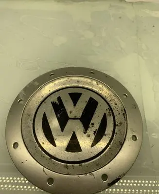 Volkswagen Golf V Original wheel cap 1K0601149E