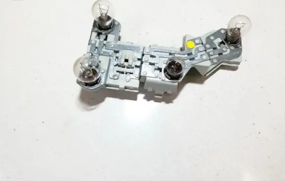 Volvo V50 Tail light bulb cover holder 281222 32cp