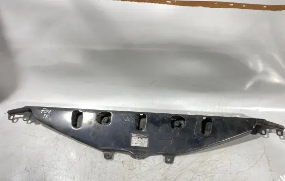 BMW 7 F01 F02 F03 F04 Top upper radiator support slam panel 5537211605