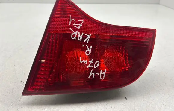 Audi A4 S4 B7 8E 8H Tailgate rear/tail lights 8E9945094 484502 ULO749002