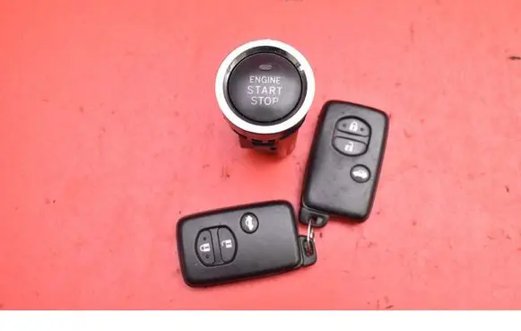 Toyota Avensis Verso Ignition lock 15A8542